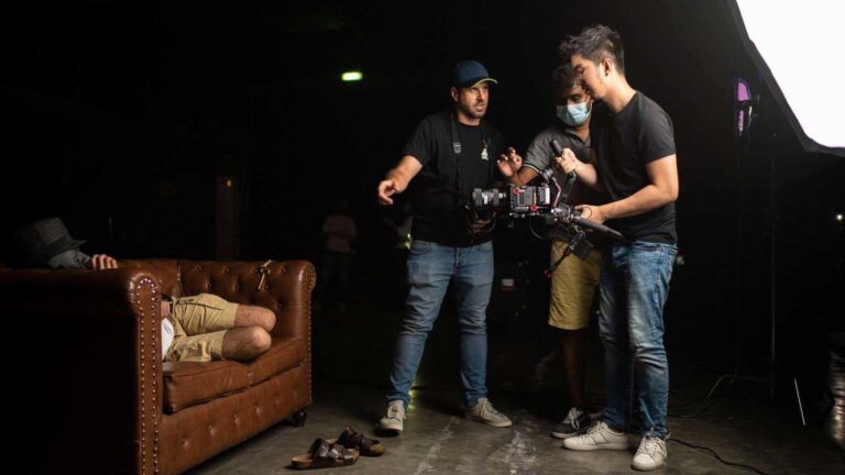 Five Key Reasons Why You Need to Hire a Top Videographer in Dubai for Your Corporate Event